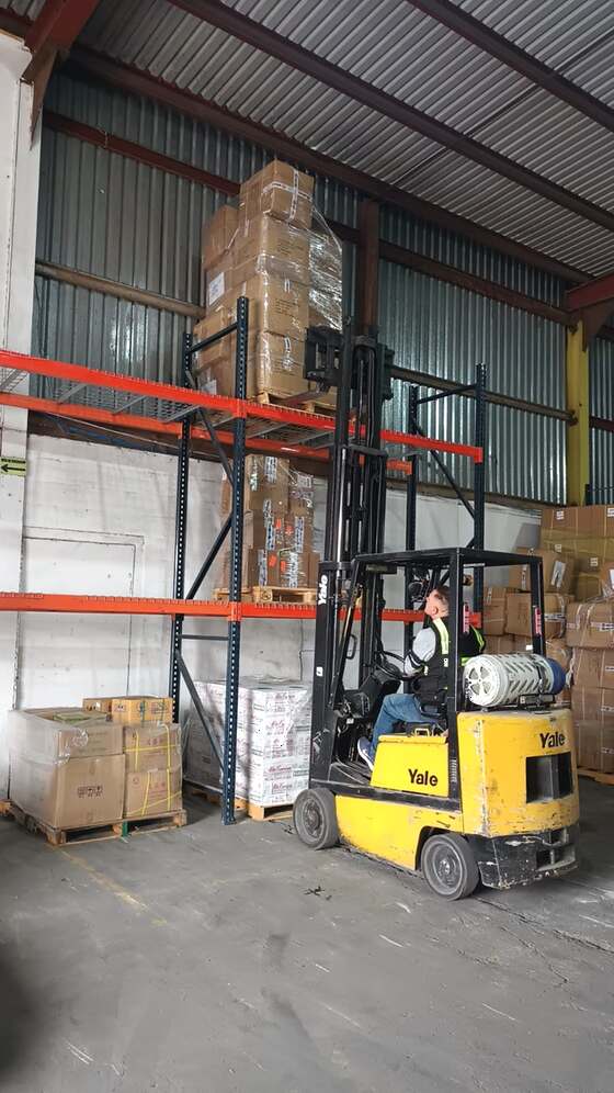 Almacenaje en racks en la bodega de Tijuana